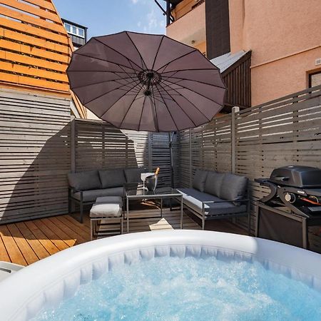 Terrace Apartment With 5 Rooms, Whirlpool And Bbq Augsburg Luaran gambar